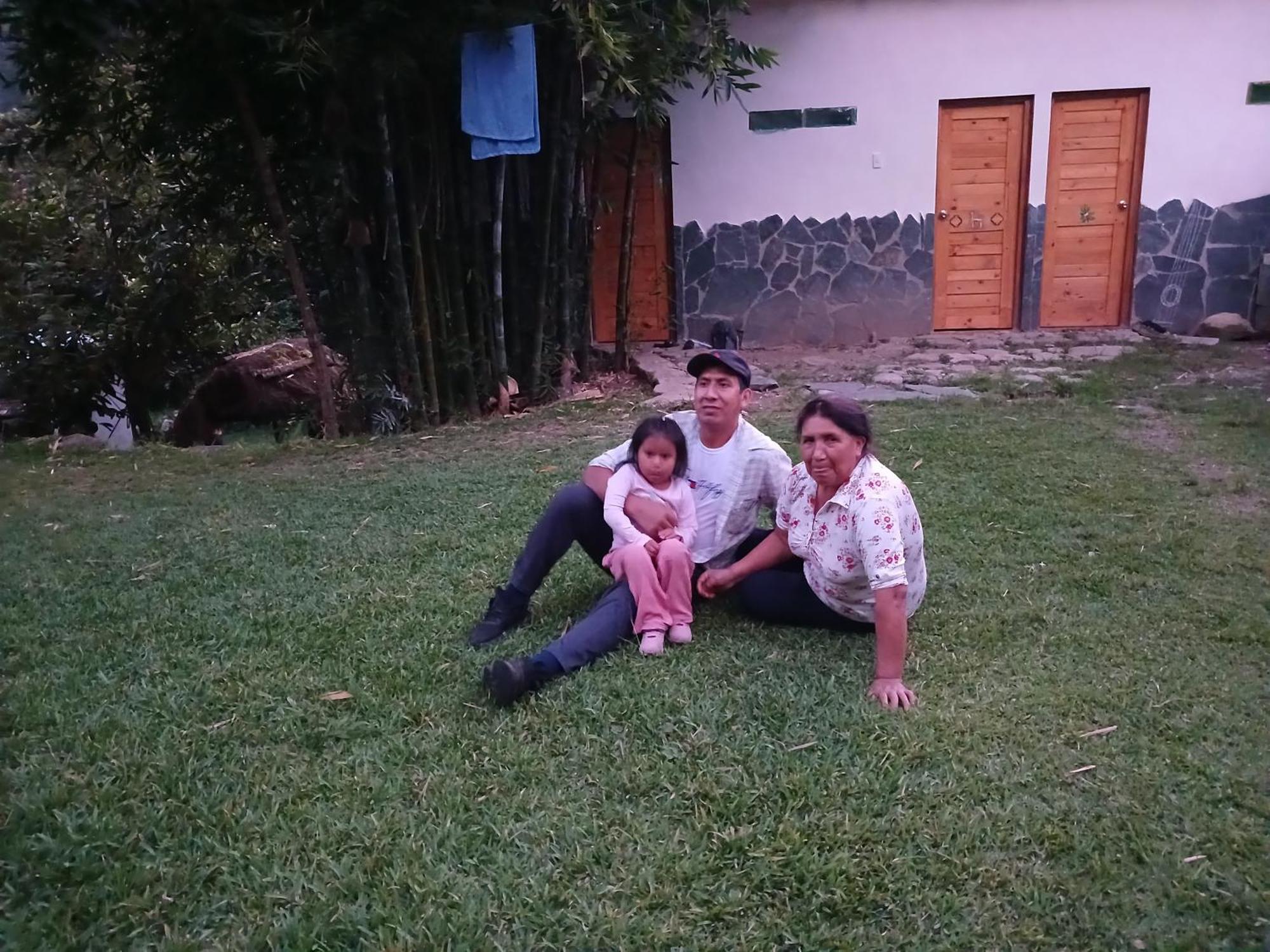 Lia B&B Lucmabamba Sahuayaco Exteriér fotografie